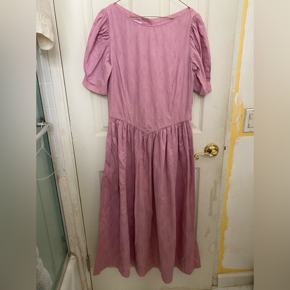 Laura Ashley Vintage Soft Pink Damask puff sleeve dress from 1980’s in fair cond